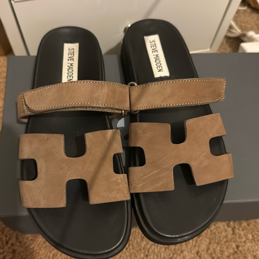Steve Madden sandals